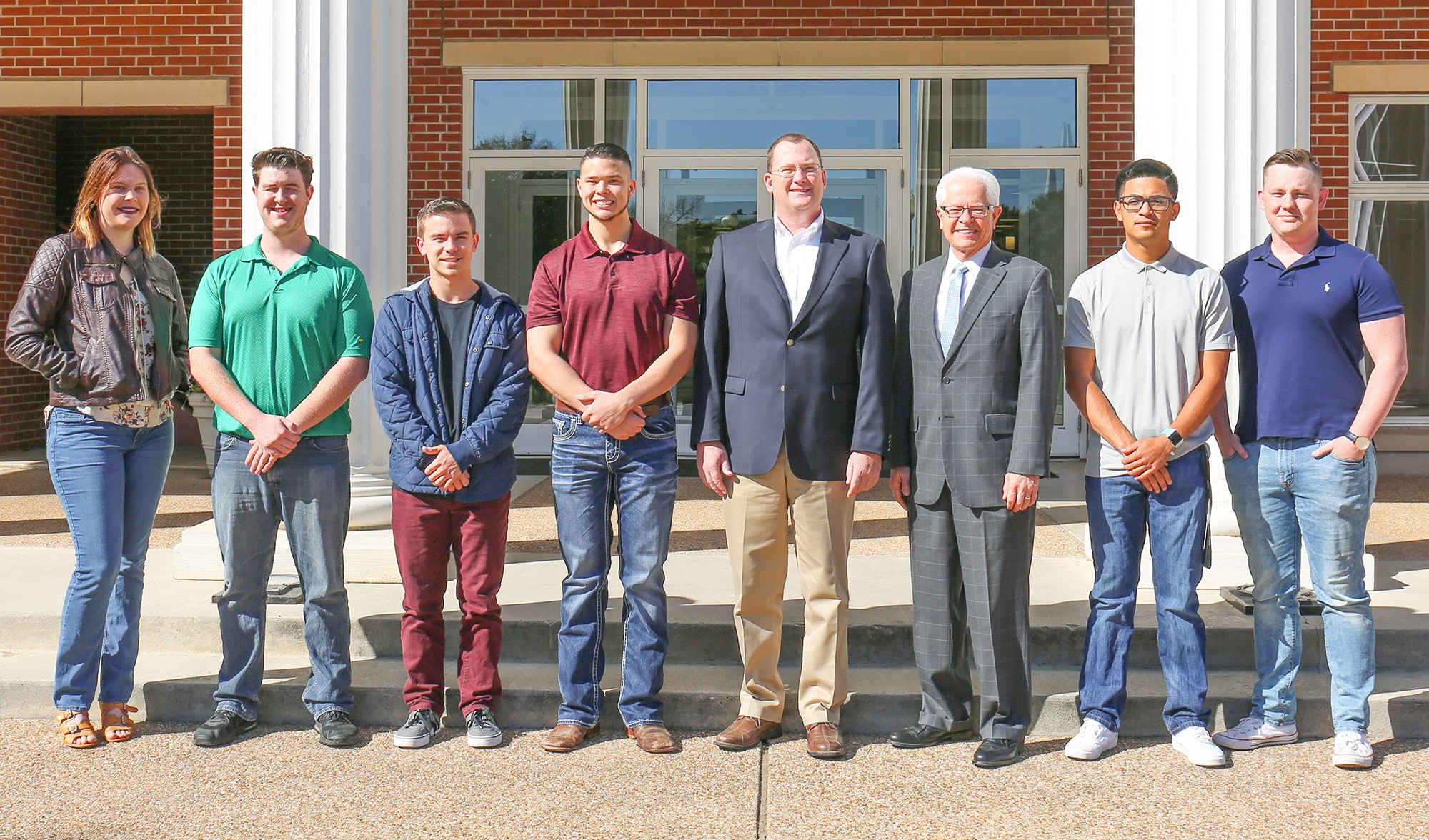 TexasBank scholarship group photo