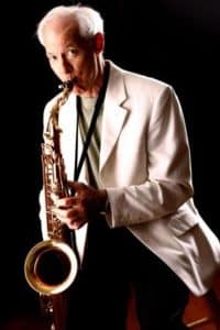 stephen_goacher_with_sax_for_web